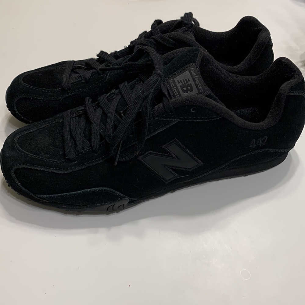 New Balance Classic 442 Running Shoe